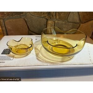 Vintage 1970s Anchor Hocking Heavy Amber Gold Glass Chip & Dip Bowl Set. footed